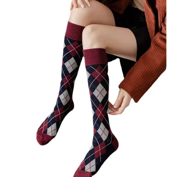 Elmas ekose desen Diz çorap kadın kızlar yeni moda Parti Kraliçe diz-yüksek çorap Diz Üzerinde uzun Yüksek Kalite
