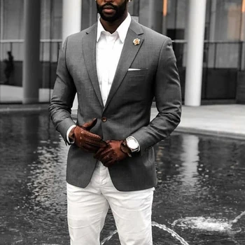 Gri Erkek Takım Elbise Slim Fit 2 Adet Rahat Groomsmen Düğün Smokin Çentik Yaka Afrika Moda Ceket Beyaz Pantolon 2023