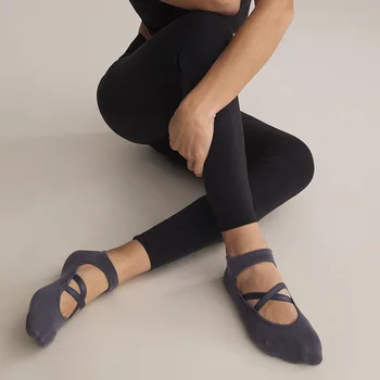 2 Pairs Pamuk Nefes Ter emici Yoga Çorap Silikon kaymaz Kat Çorap Kadın Pilates Bale Spor spor çorapları